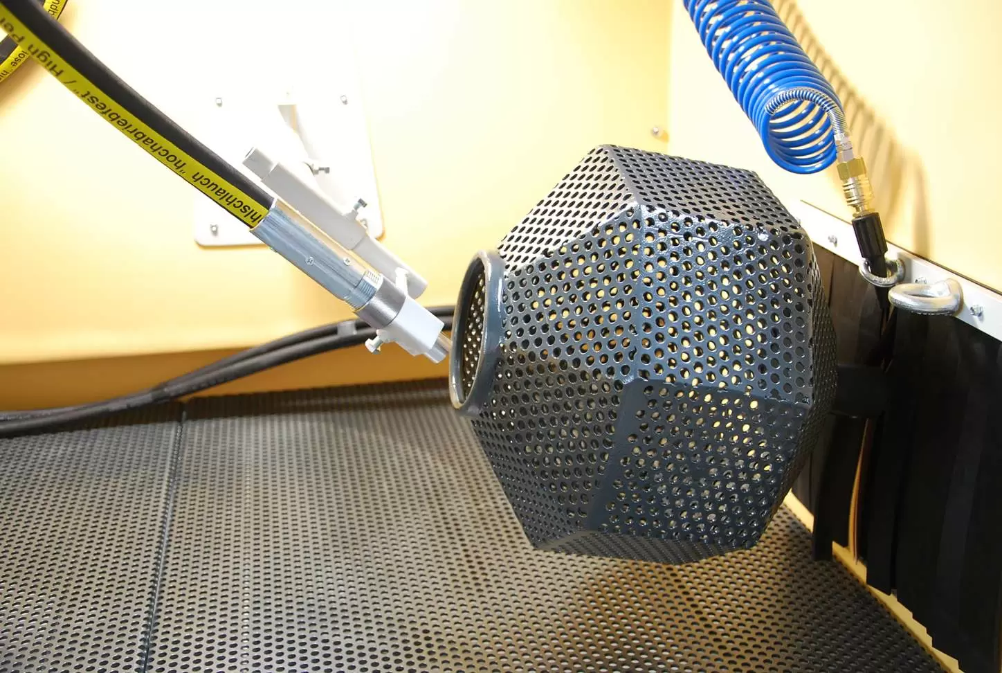 Drehkorb automatisch Strahlkabine