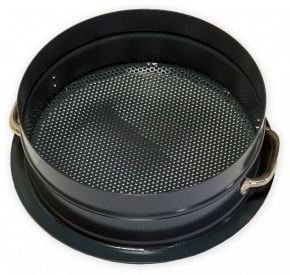 Sandblasting media sieve for premium fine sandblasting devices